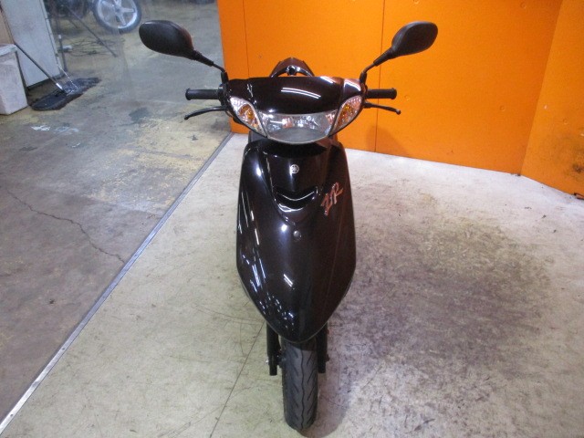 フロントから見てもこの通り状態グッド！！当社は価格はお安いですが、車両の質が高いので常時即売れ！！